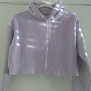 Women's half cut hoodie